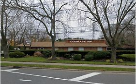 Commack Inn